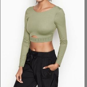 Victoria’s Secret Sport Crop Long Sleeve Top Sz L